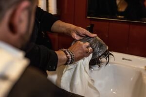 refitting mens hair replacement wigs
