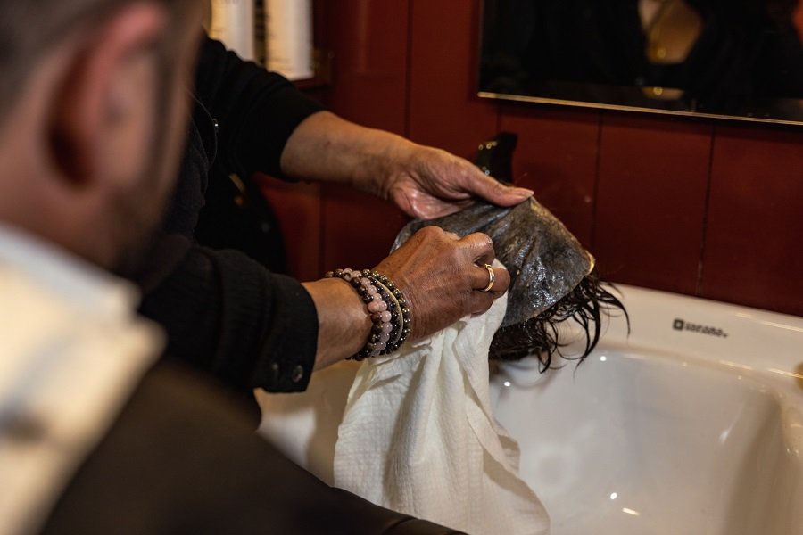 refitting mens hair replacement wigs